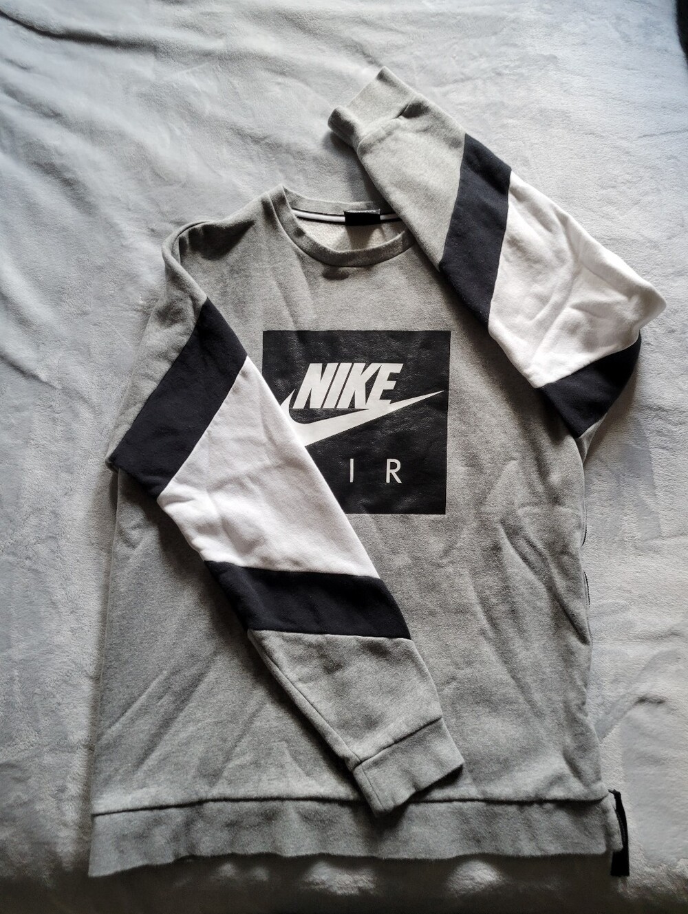 Nike Air | Grey Colorblock Crewneck Sweatshirt
